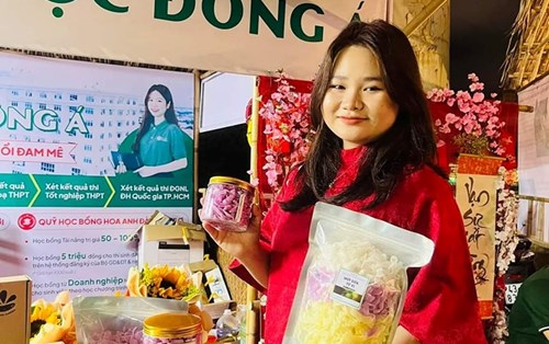 RỘN RÀNG TRONG LỄ HỘI ẨM THỰC “TẾT QUẢNG ĐÀ” TẠI CHÂN CẦU SÔNG HÀN TỪ NGÀY 2/2-6/2/2024