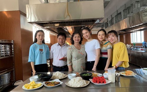 Thực hành "Dinh dưỡng hợp lý và xây dựng khẩu phần"