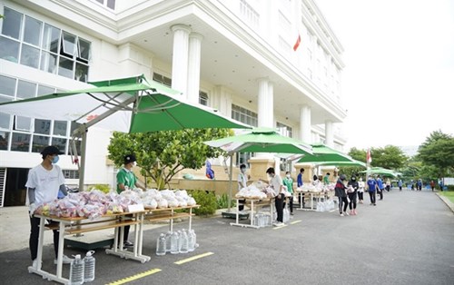 Đại học Đông Á: Kích hoạt nhiều biện pháp thiết thực ứng phó dịch Covid-19
