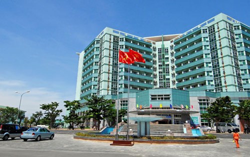 Lãnh đạo ngành Dinh dưỡng trường Đại học Đông Á làm việc với Ban Giám Đốc Bệnh viện Phụ Sản Nhi Đà Nẵng