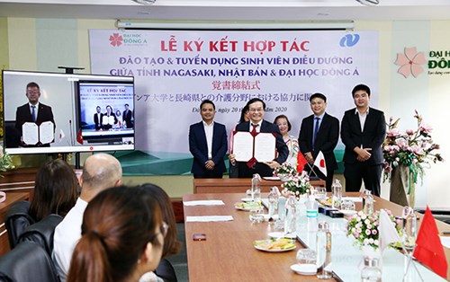 Đại học Đông Á “bắt tay” trực tuyến với Nagasaki đưa sinh viên sang Nhật thực tập nghề và làm việc