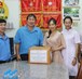 Đại học Đông Á trao tặng dung dịch sát khuẩn cho các cơ sở y tế Khánh Hòa