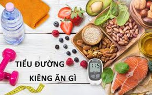 8 LOẠI THỰC PHẨM TẾT NGƯỜI BỊ TIỂU ĐƯỜNG NÊN TRÁNH XA