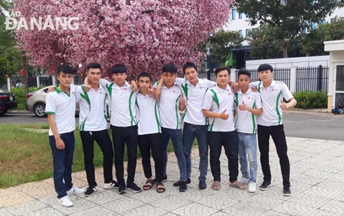 "Bạn hữu giảng đường" ở Đại học Đông Á