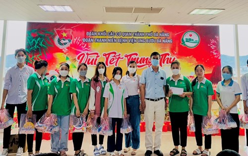 “Tết trung thu- Kết nối trái tim”
